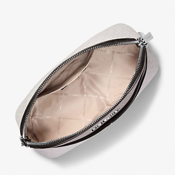 Michael Kors Jet Set Travel Color-Block Signature Logo Crossbody Bag
Optic White - Picture 2 of 16